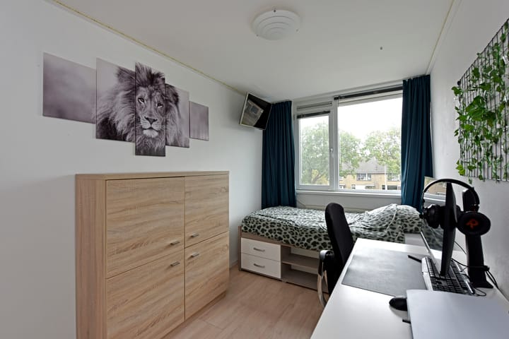 Photo 15 of Stortenbekerstraat 9