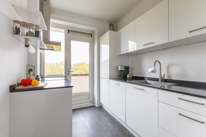 Foto 3 van Van Nijenrodeweg 678