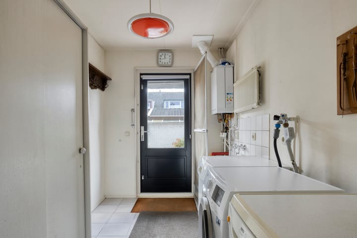 Photo 11 of Jan van der Heydenstraat 3