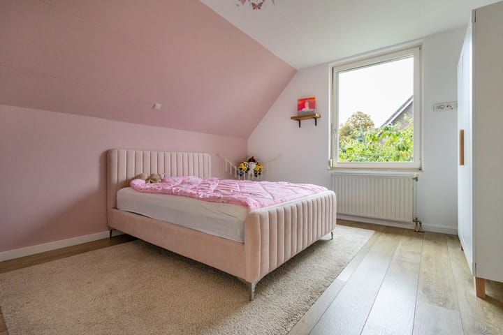 Foto 35 van Lindenhof 37