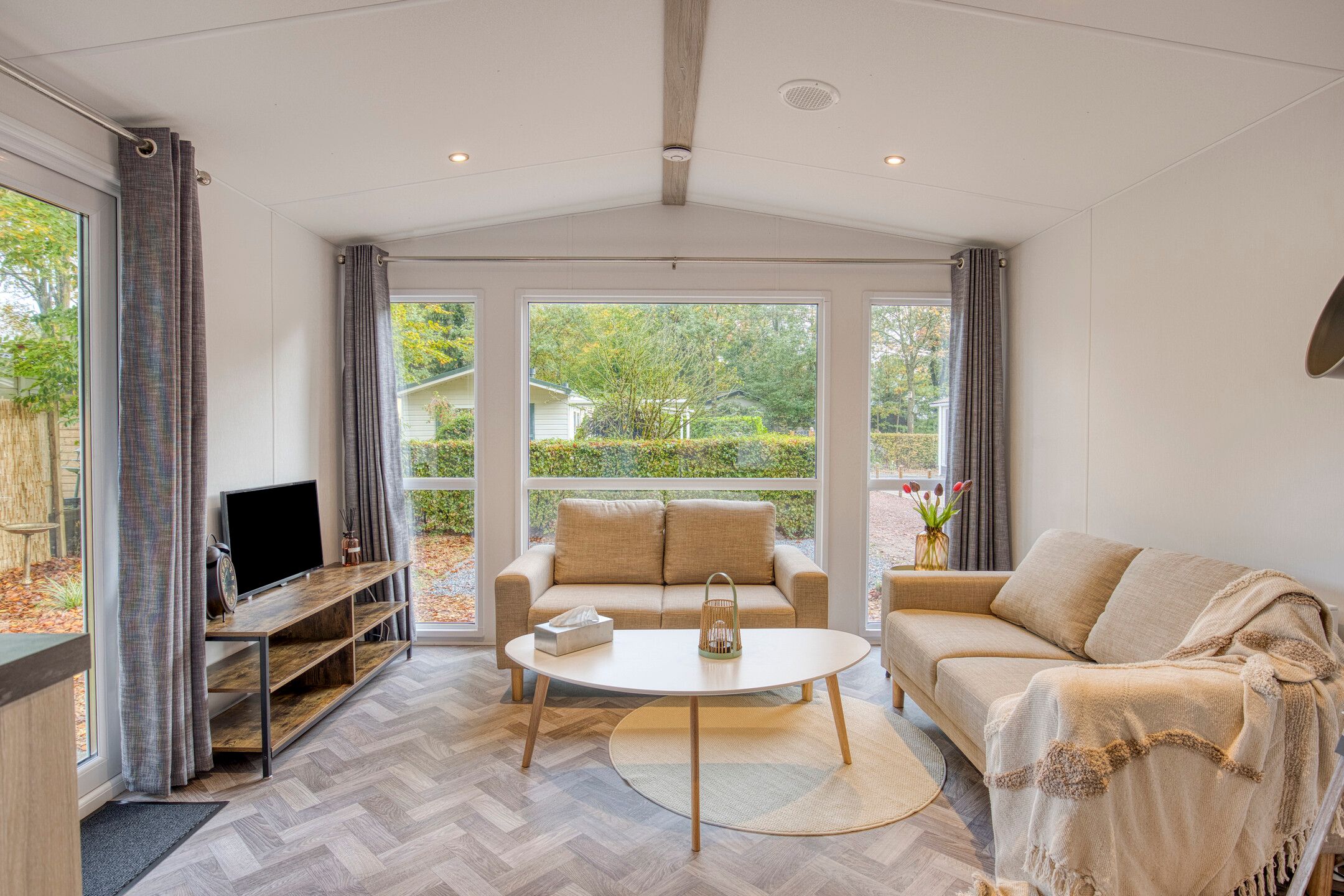 Photo 6 of Centrumweg 5-16