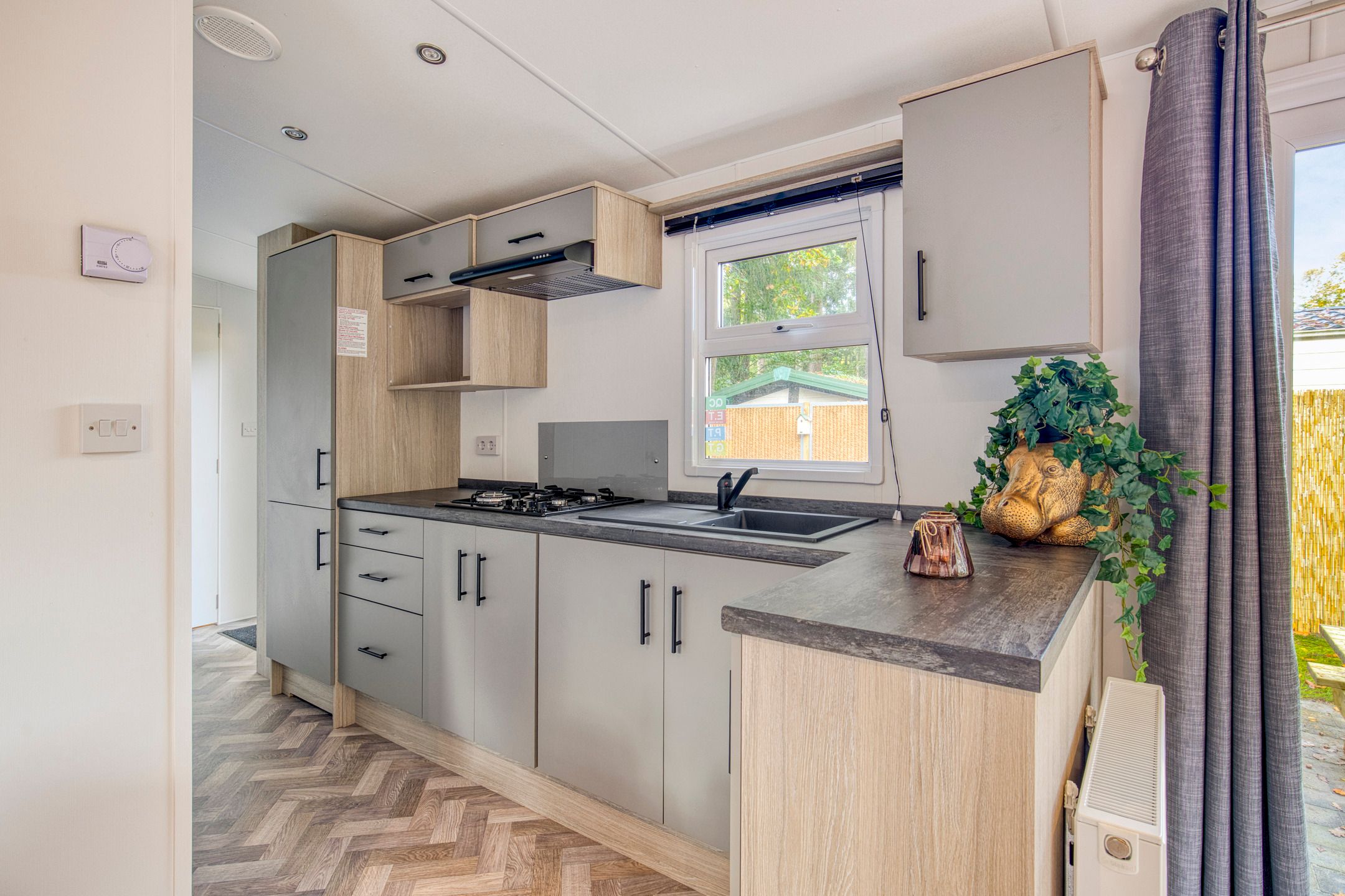 Photo 9 of Centrumweg 5-16