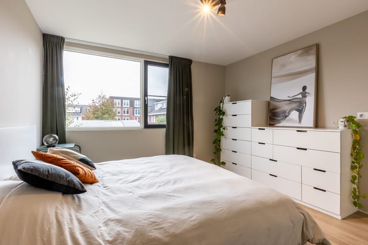 Photo 36 of Westeinde 121