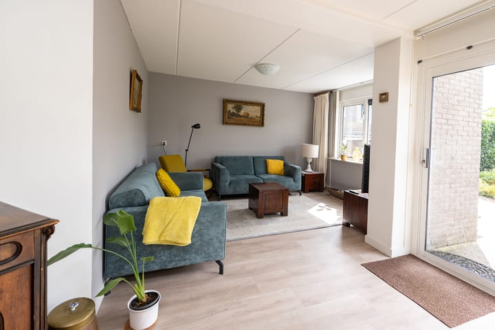 Photo 3 of Van Rielstraat 16