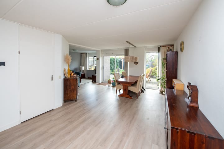 Photo 5 of Van Rielstraat 16