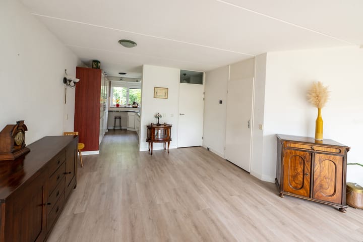 Photo 8 of Van Rielstraat 16