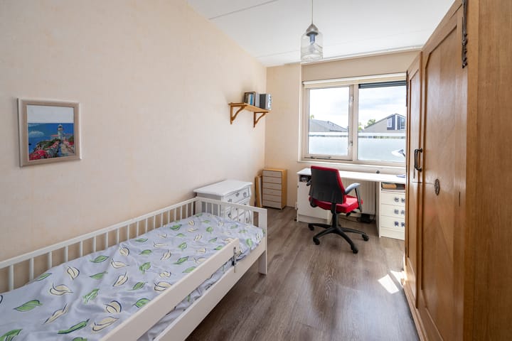 Photo 18 of Van Rielstraat 16