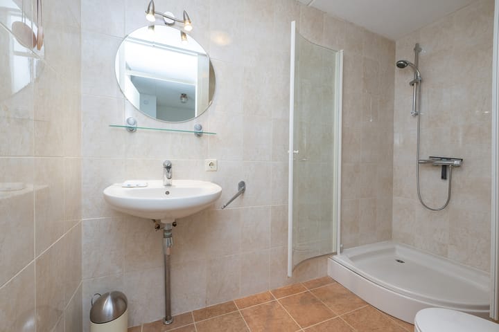 Photo 20 of Van Rielstraat 16