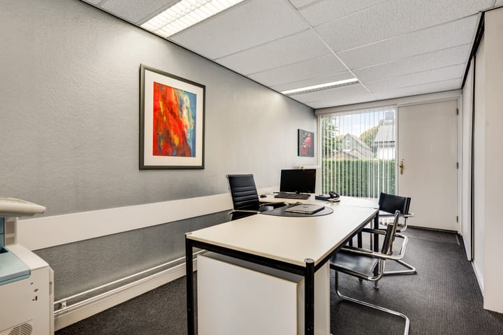 Photo 33 of Burgemeester Mertensstraat 8