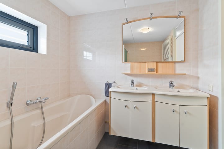 Photo 28 of Leo Gestelstraat 67