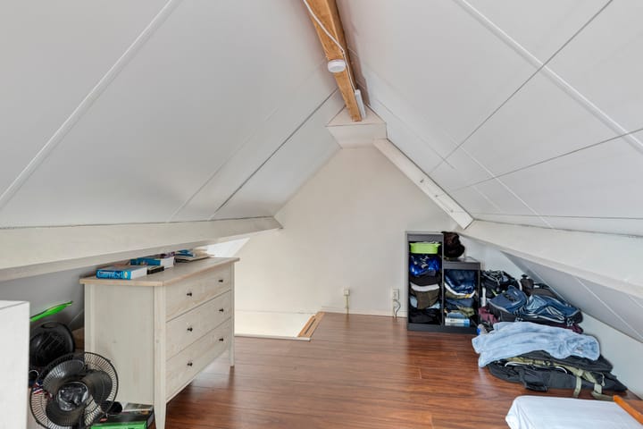 Photo 34 of Grensweg 5