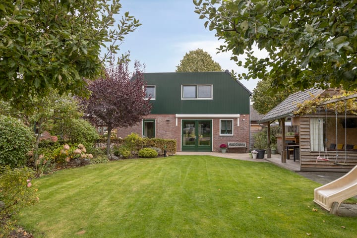 Photo 38 of Grensweg 5