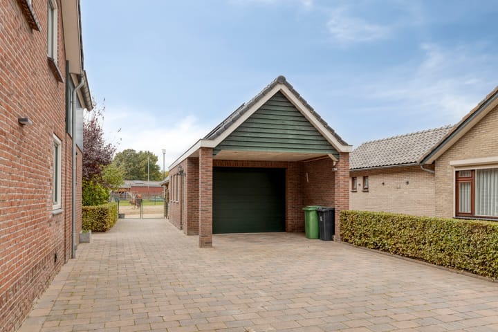 Photo 45 of Grensweg 5