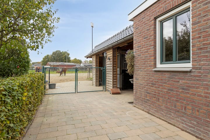 Photo 49 of Grensweg 5