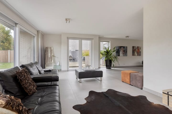 Foto 19 van Hoefbladstraat 34