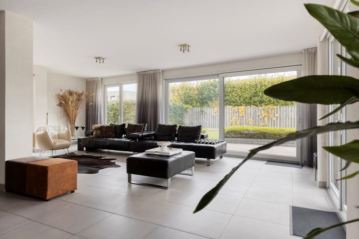 Foto 26 van Hoefbladstraat 34