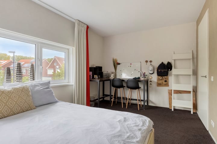 Foto 31 van Hoefbladstraat 34