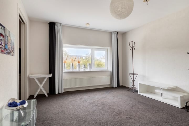 Foto 32 van Hoefbladstraat 34