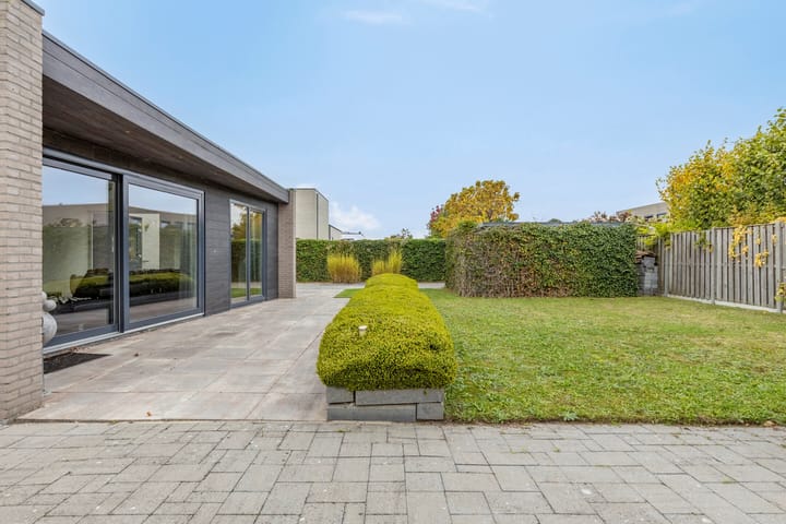 Foto 48 van Hoefbladstraat 34