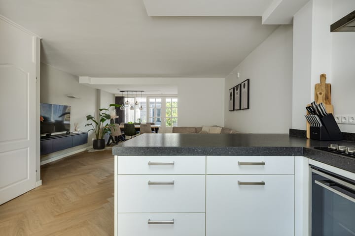 Foto 10 van Afrikalaan 6