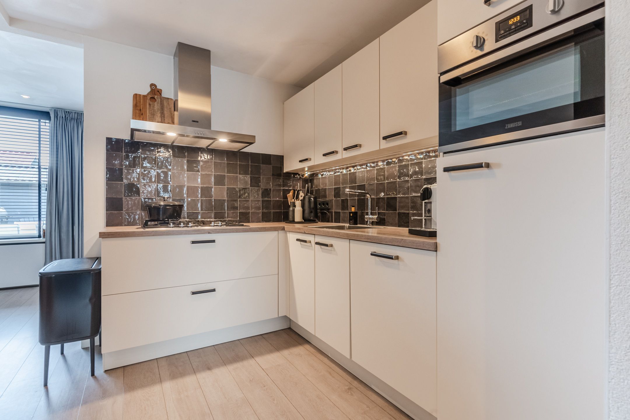 Photo 21 of Lange Mees 13