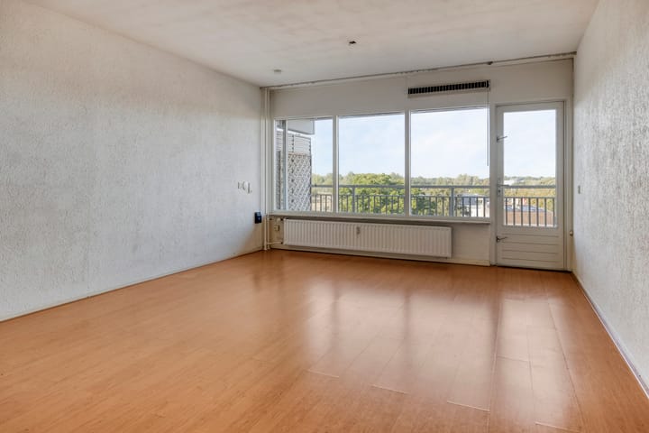 Photo 2 of Willemsvaart 1-402