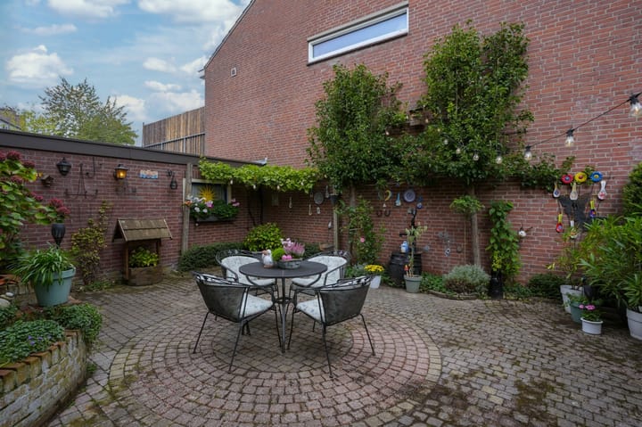 Foto 23 van Beatrixstraat 1