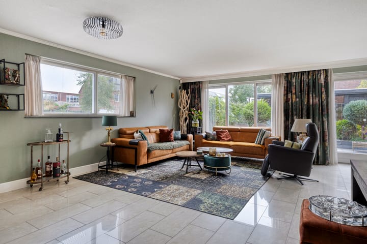 Photo 9 of Pernisstraat 1