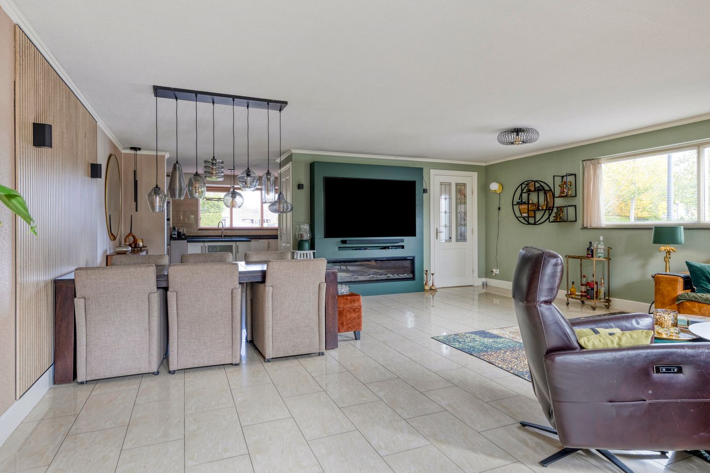 Foto 10 van Pernisstraat 1