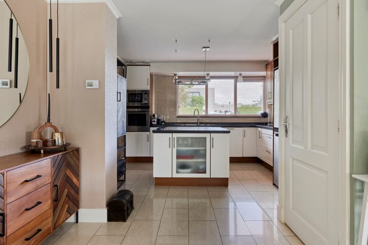 Photo 13 of Pernisstraat 1