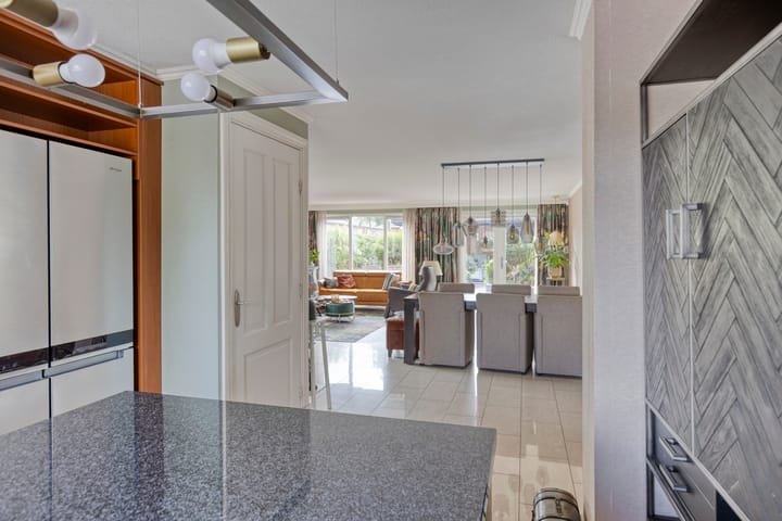 Photo 17 of Pernisstraat 1