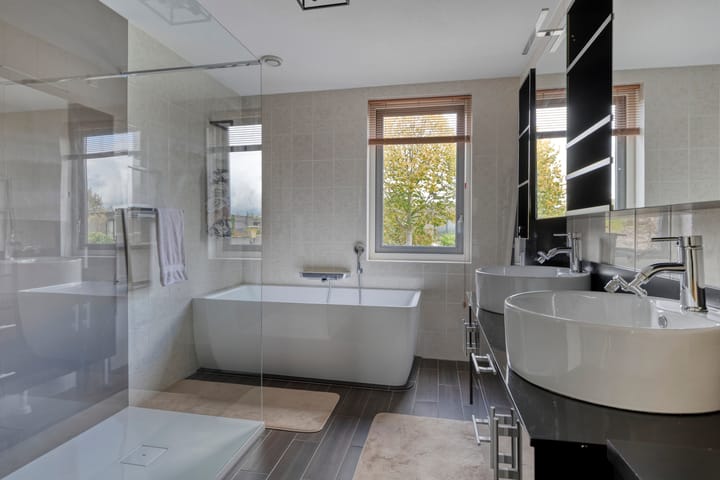 Photo 26 of Pernisstraat 1