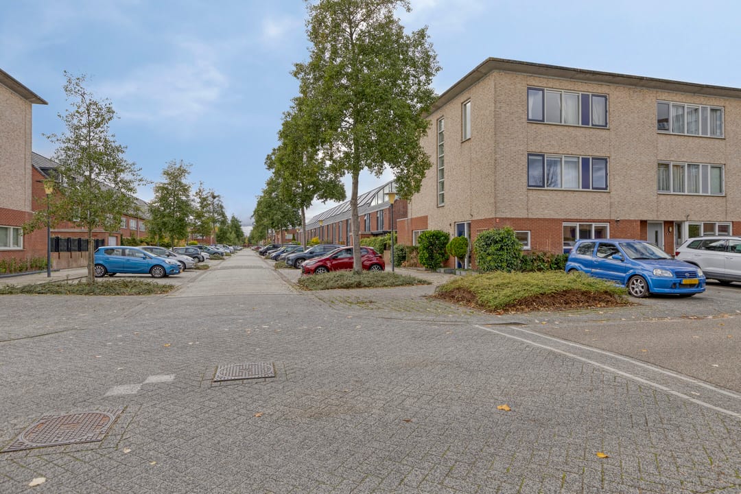 Foto 46 van Pernisstraat 1