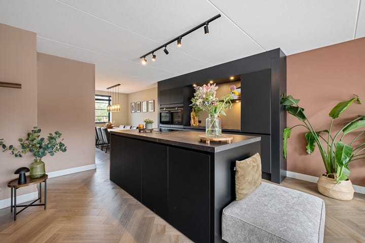 Foto 10 van R.A. de Monchystraat 60