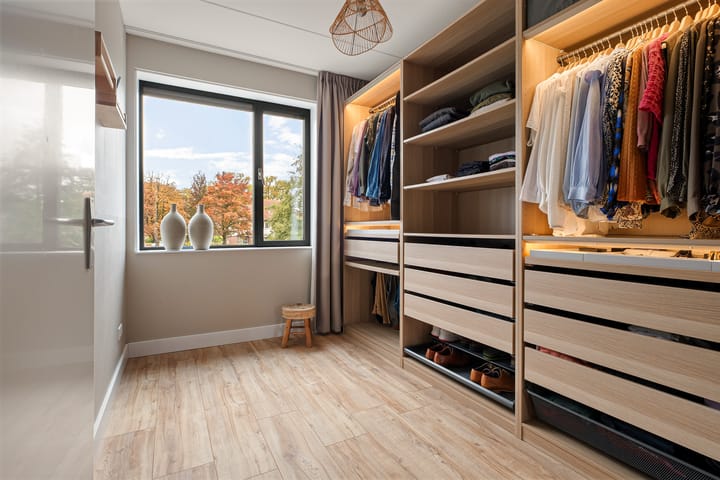 Foto 19 van R.A. de Monchystraat 60