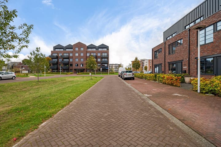 Foto 36 van R.A. de Monchystraat 60