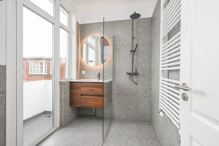 Foto 4 van Linnaeusstraat 239