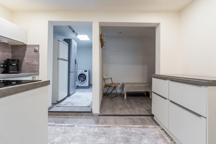 Photo 6 of Maasstraat 17