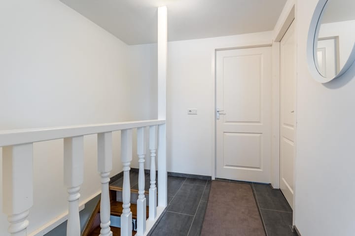 Photo 14 of Maasstraat 17