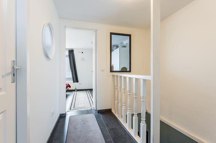 Photo 15 of Maasstraat 17