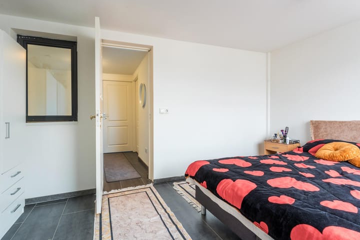 Photo 16 of Maasstraat 17