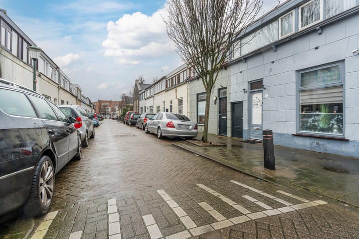 Photo 23 of Maasstraat 17