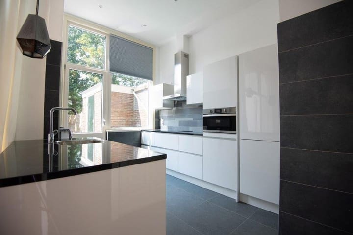 Foto 8 van Groot Hertoginnelaan 211