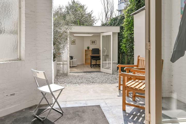 Photo 20 of Anthonie van Dijckstraat 5-H