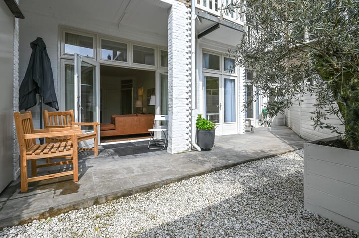 Photo 26 of Anthonie van Dijckstraat 5-H