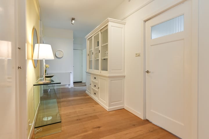 Photo 9 of Anthonie van Dijckstraat 5-H