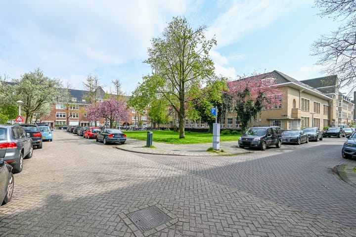 Photo 31 of Anthonie van Dijckstraat 5-H