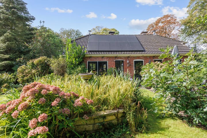 Photo 3 of Hereweg 8