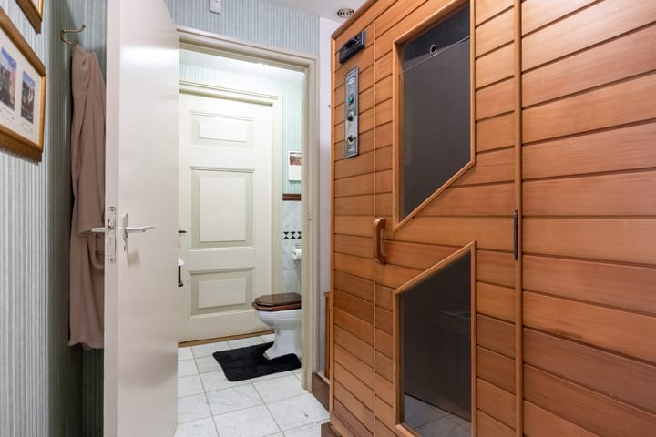 Photo 37 of Hereweg 8