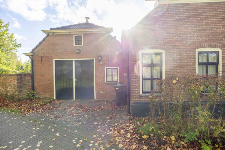 Photo 55 of Hereweg 8